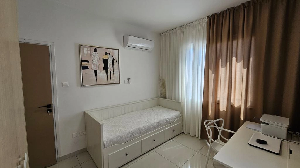 2 Bedroom Apartment for Sale in Paphos – Universal