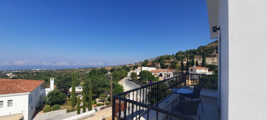4 Bedroom House for Sale in Tsada, Paphos District