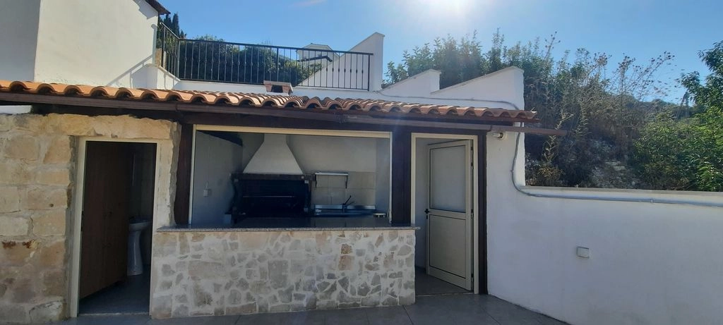 4 Bedroom House for Sale in Tsada, Paphos District