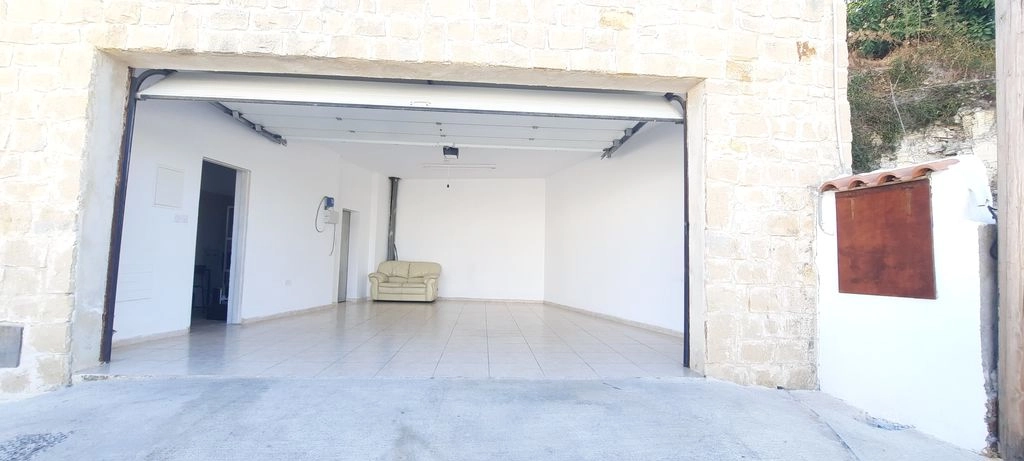4 Bedroom House for Sale in Tsada, Paphos District