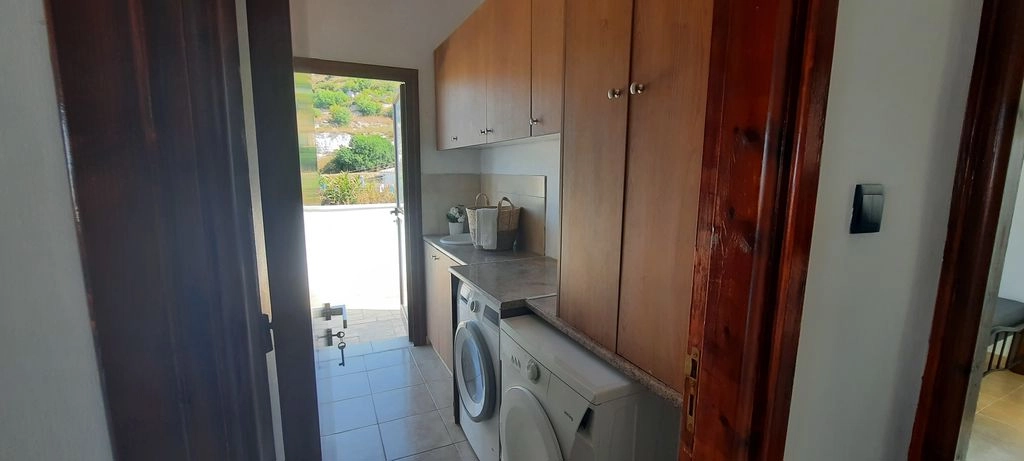 4 Bedroom House for Sale in Tsada, Paphos District