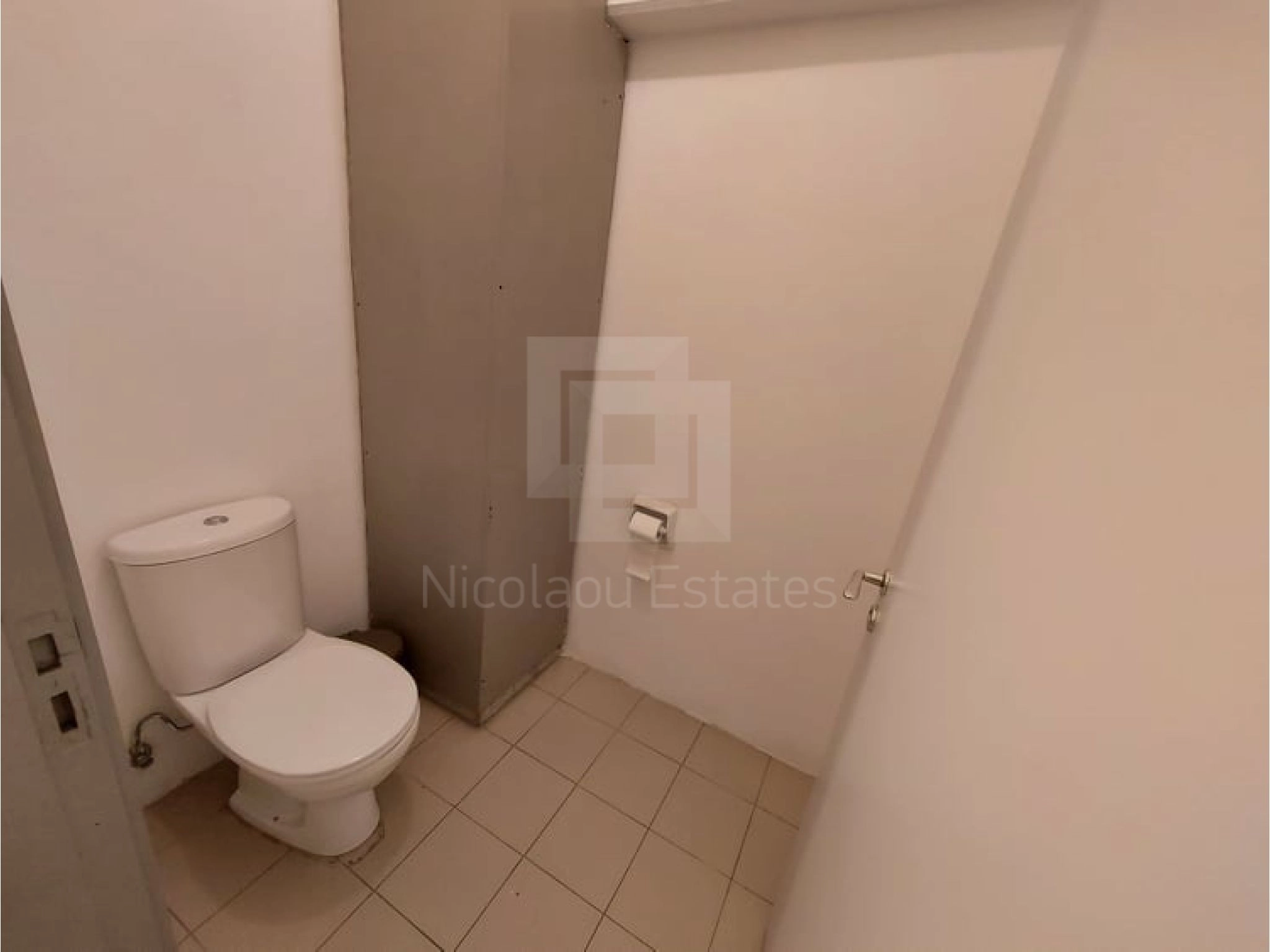 100m² Office for Rent in Limassol District