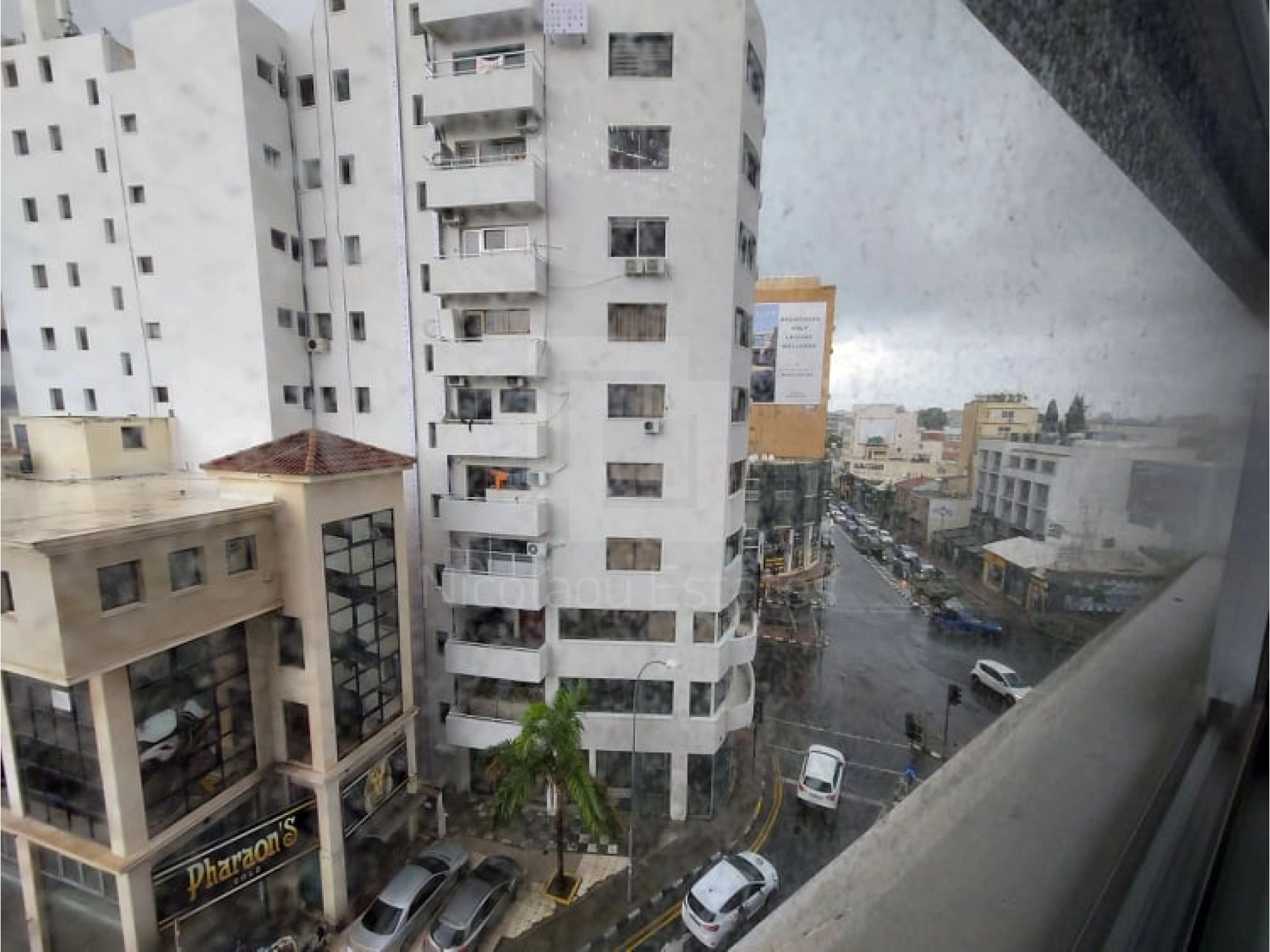 100m² Office for Rent in Limassol District