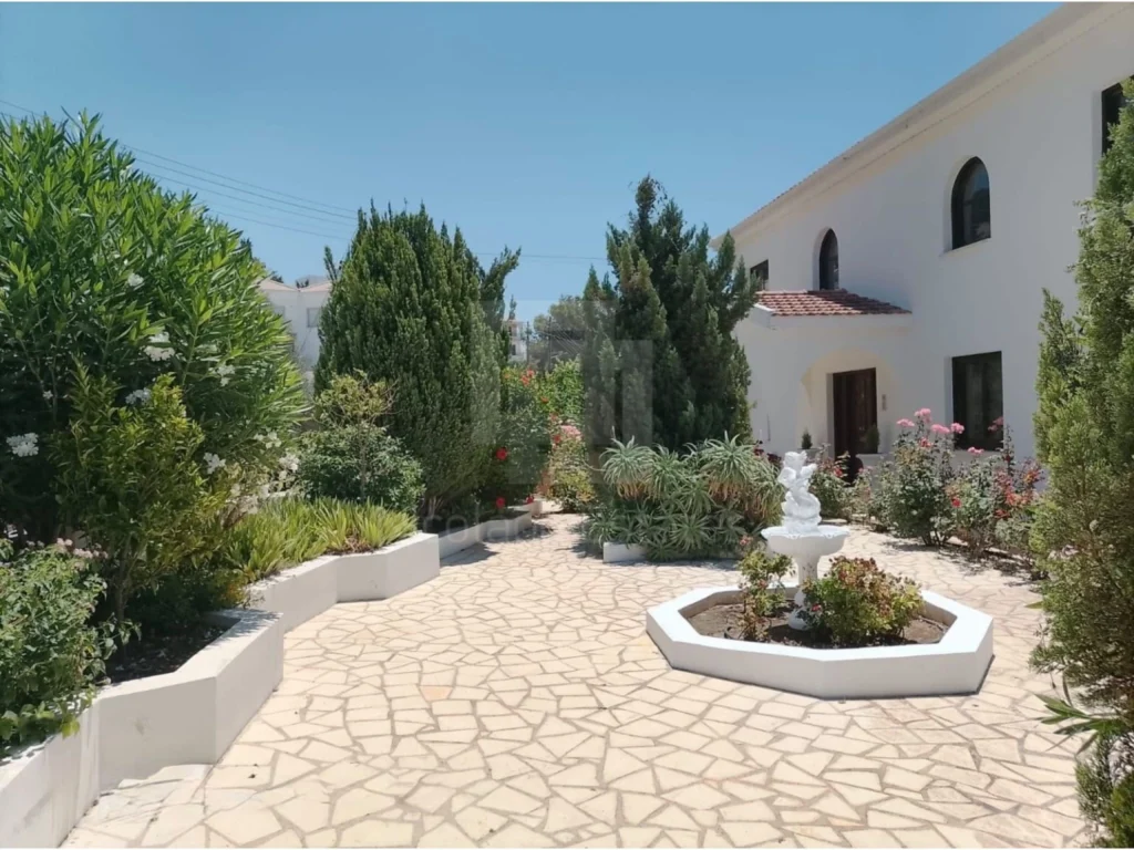 5 Bedroom House for Sale in Tala, Paphos District