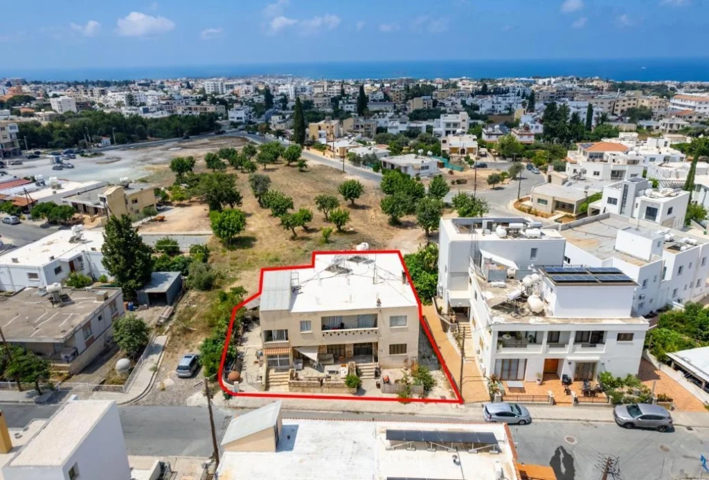 306m² Building for Sale in Paphos – Agios Pavlos