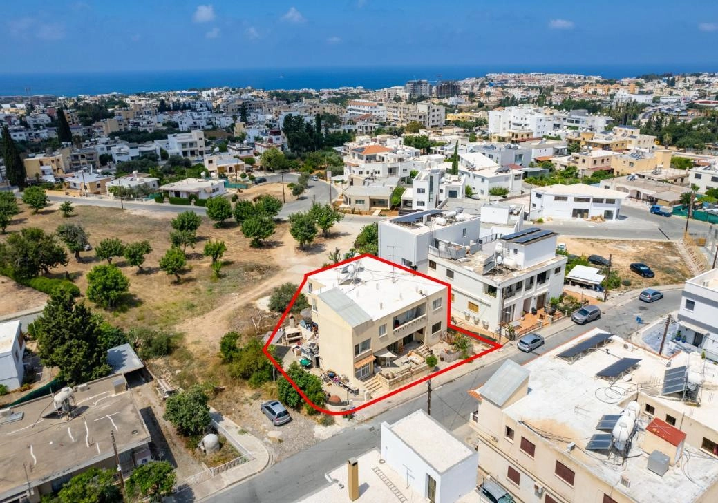 306m² Building for Sale in Paphos – Agios Pavlos