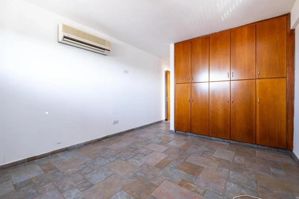 Office for Sale in Engomi, Nicosia District