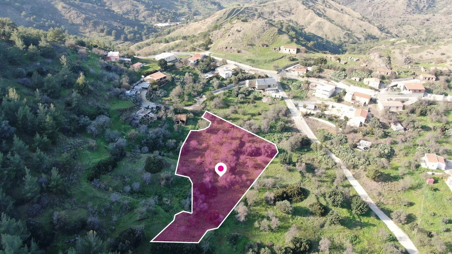 2,634m² Plot for Sale in Pigenia, Nicosia District
