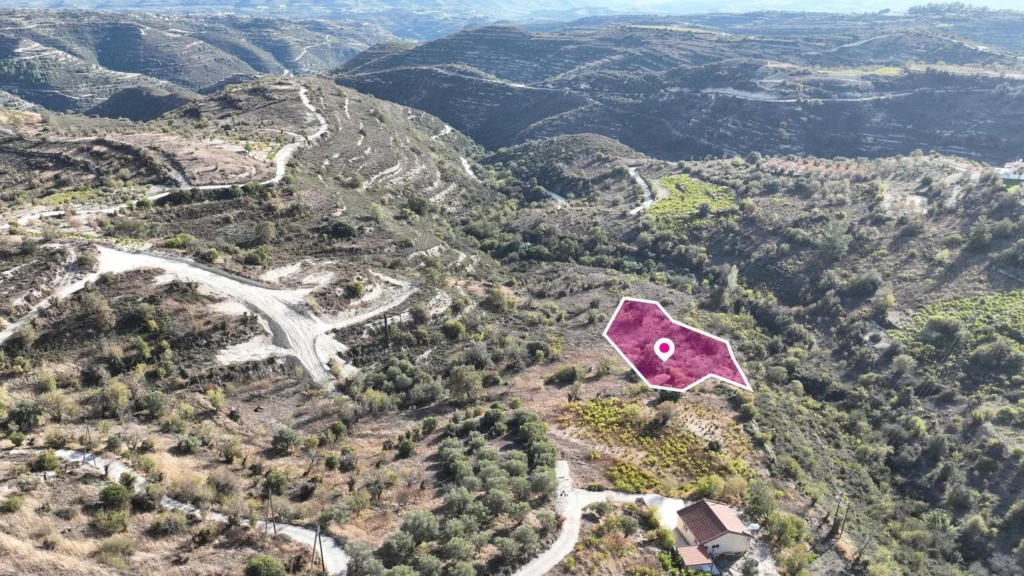3,011m² Plot for Sale in Vouni, Limassol District
