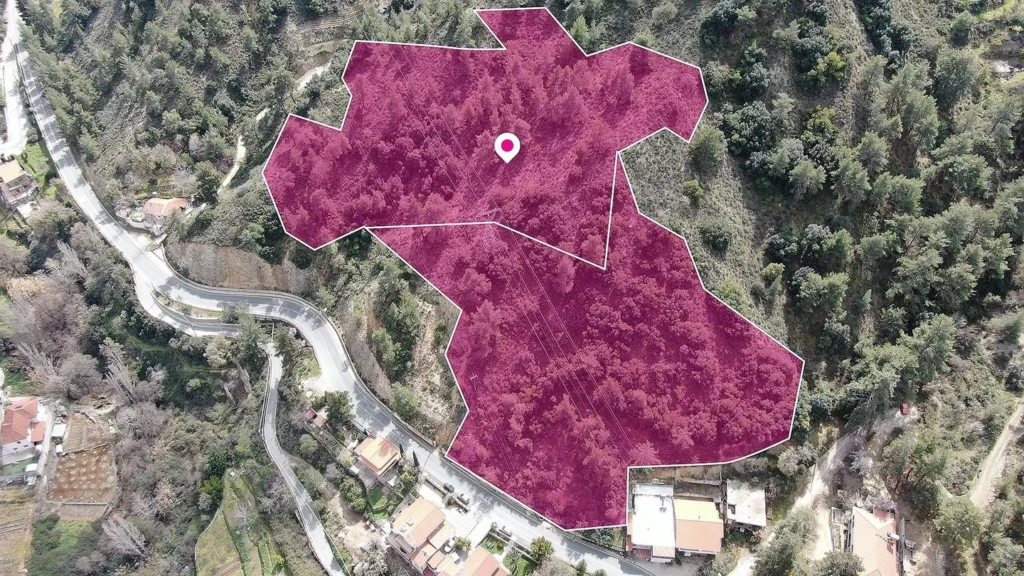 17,057m² Plot for Sale in Kakopetria, Nicosia District