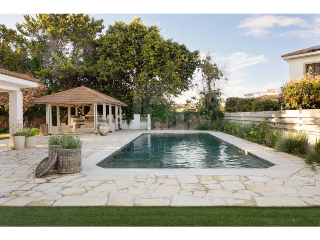 5 Bedroom House for Rent in Engomi, Nicosia District