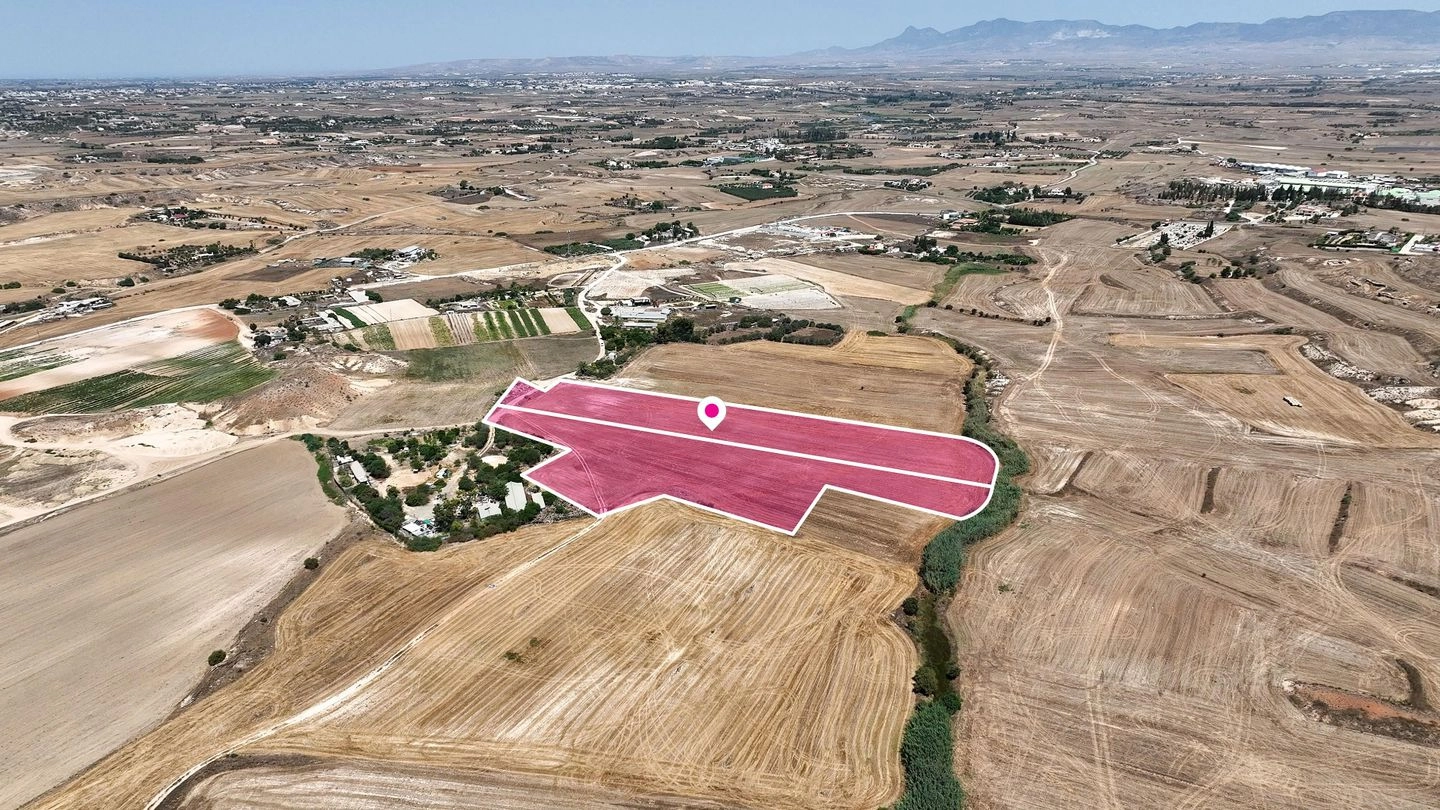24,082m² Plot for Sale in Pano Deftera, Nicosia District