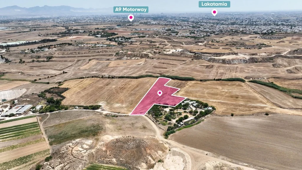 12,041m² Plot for Sale in Pano Deftera, Nicosia District