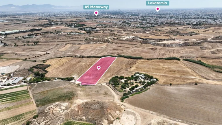 12,041m² Plot for Sale in Pano Deftera, Nicosia District