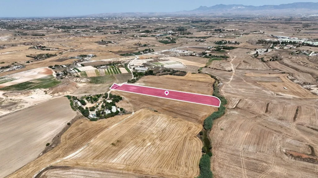 12,041m² Plot for Sale in Pano Deftera, Nicosia District