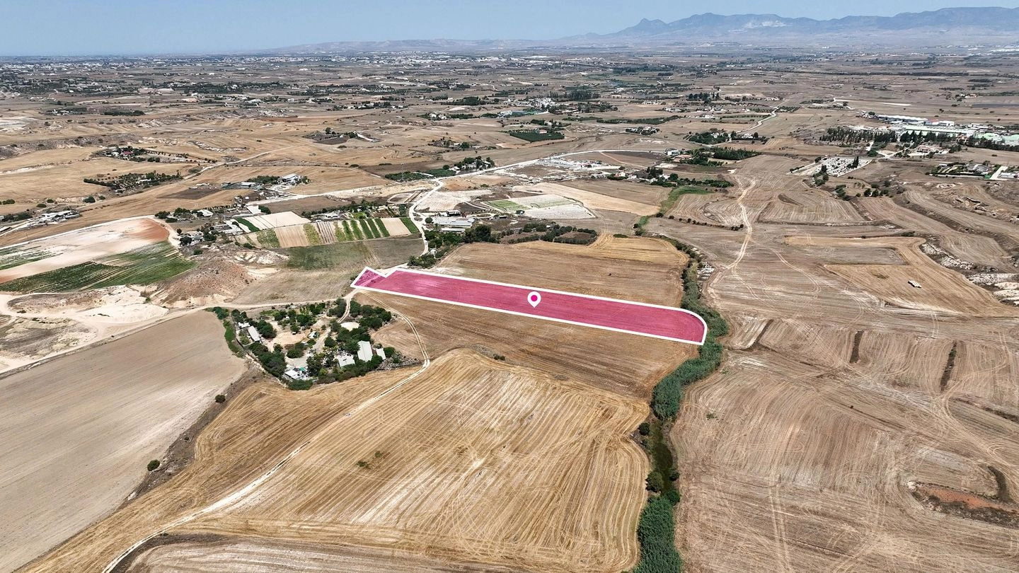 12,041m² Plot for Sale in Pano Deftera, Nicosia District