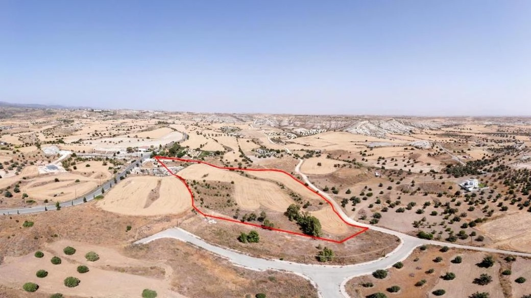 22,743m² Plot for Sale in Analiontas (Kataliontas), Nicosia District