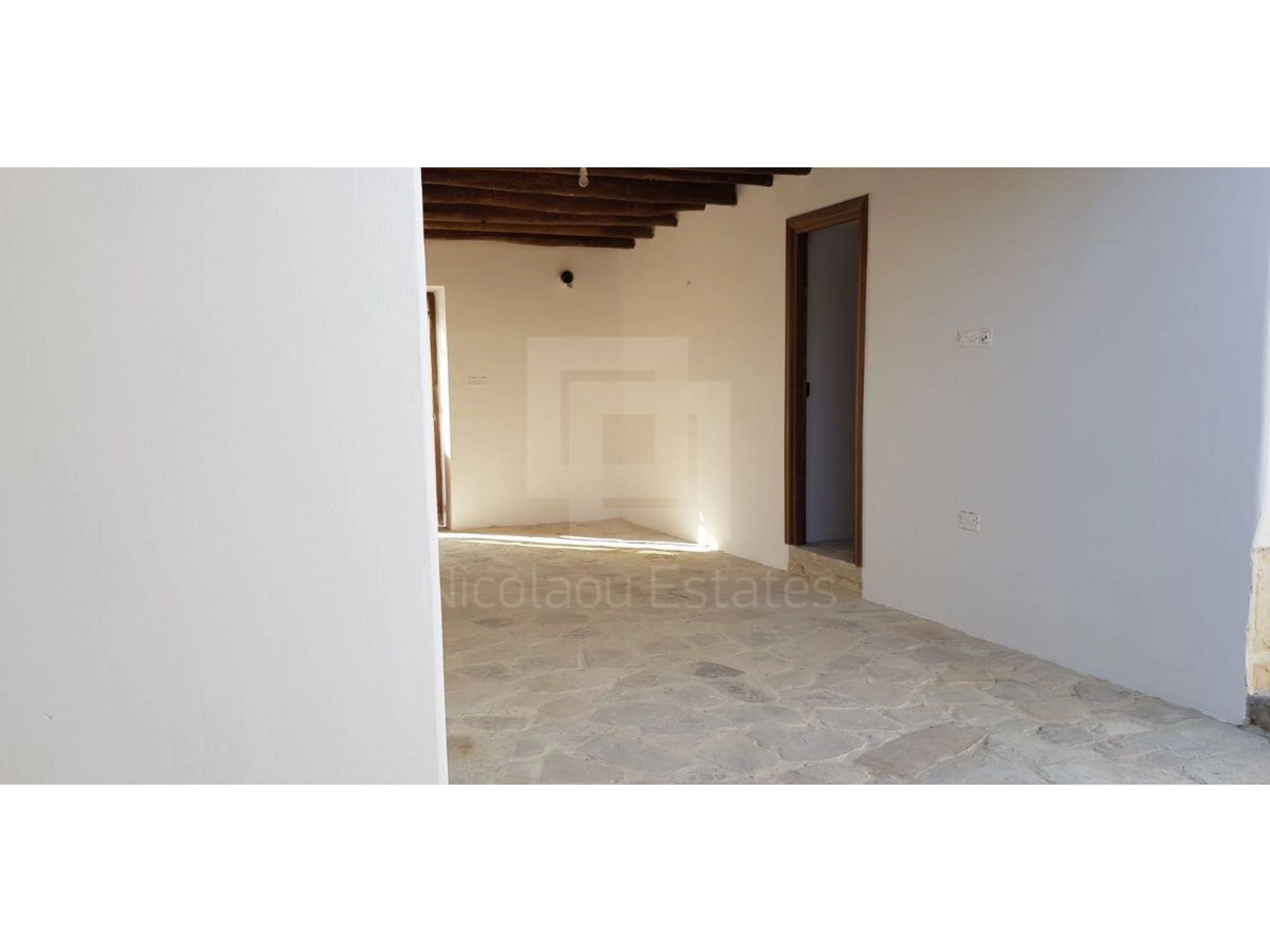 314m² Building for Sale in Kampia, Nicosia District