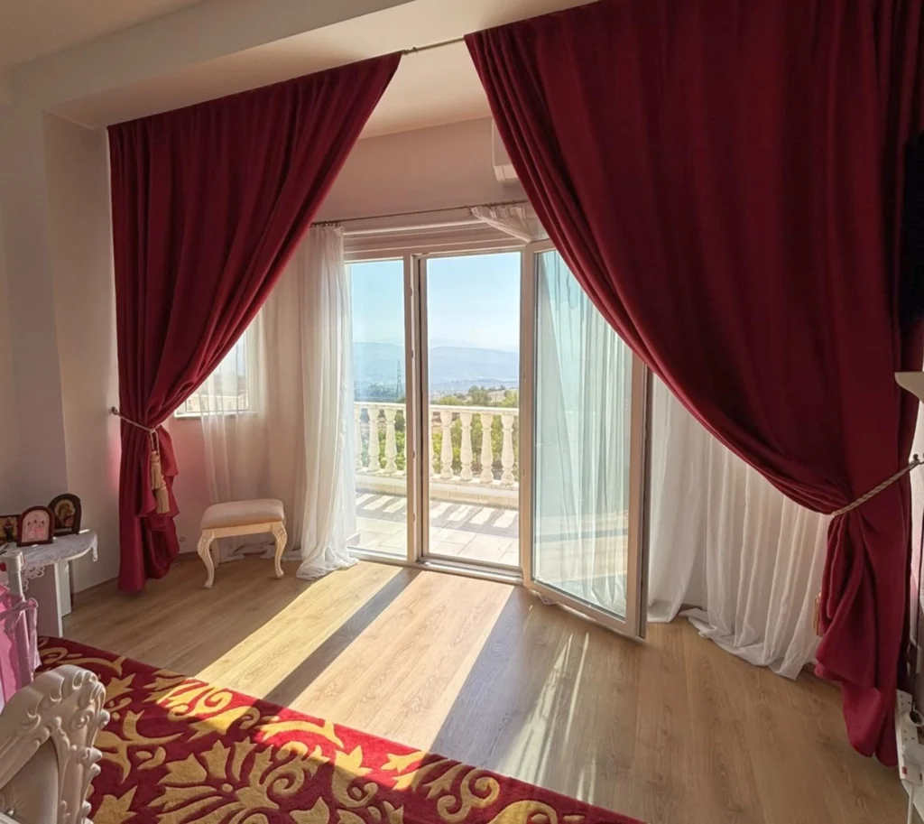 5 Bedroom House for Sale in Tsada, Paphos District
