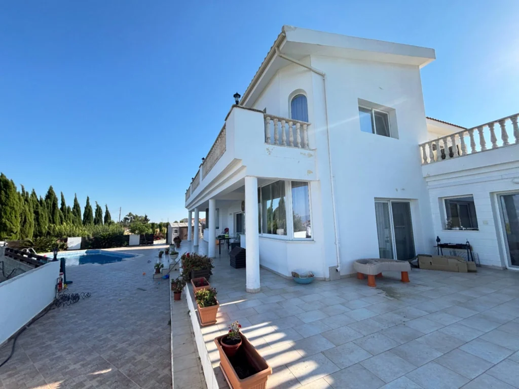 5 Bedroom House for Sale in Tsada, Paphos District