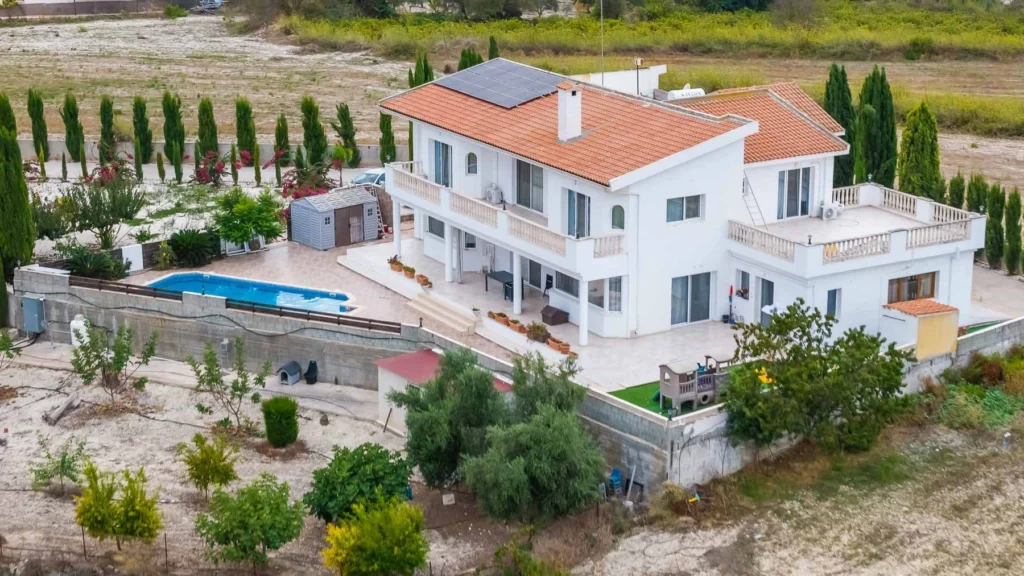 5 Bedroom House for Sale in Tsada, Paphos District