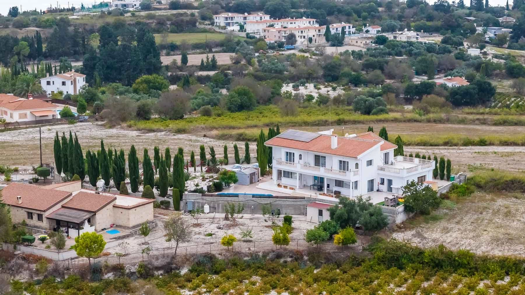 5 Bedroom House for Sale in Tsada, Paphos District