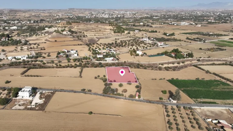 3,011m² Plot for Sale in Pera, Nicosia District