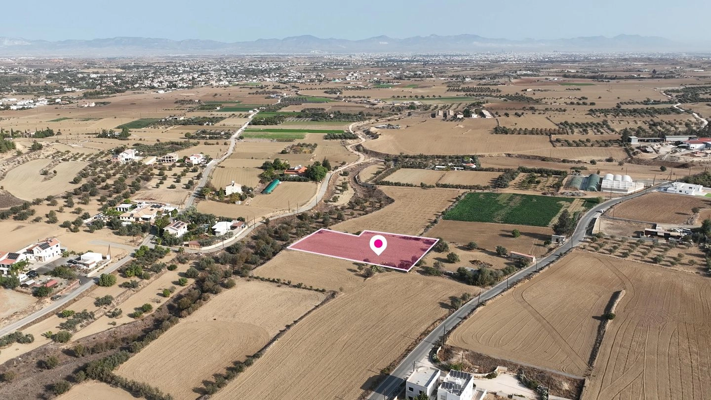3,011m² Plot for Sale in Pera, Nicosia District
