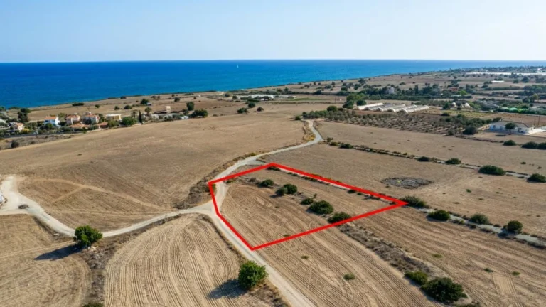 3,292m² Plot for Sale in Maroni, Larnaca District
