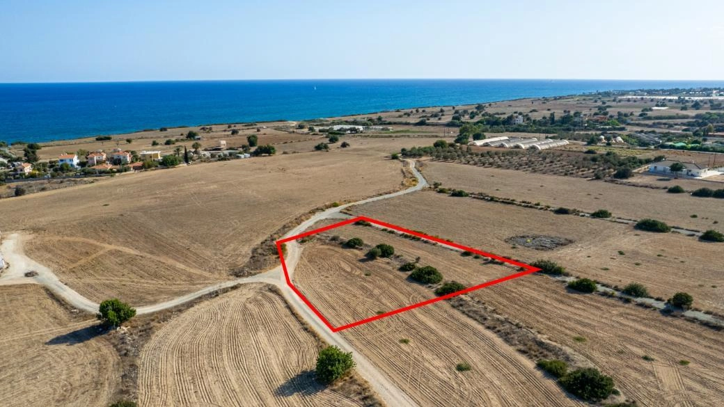 3,292m² Plot for Sale in Maroni, Larnaca District