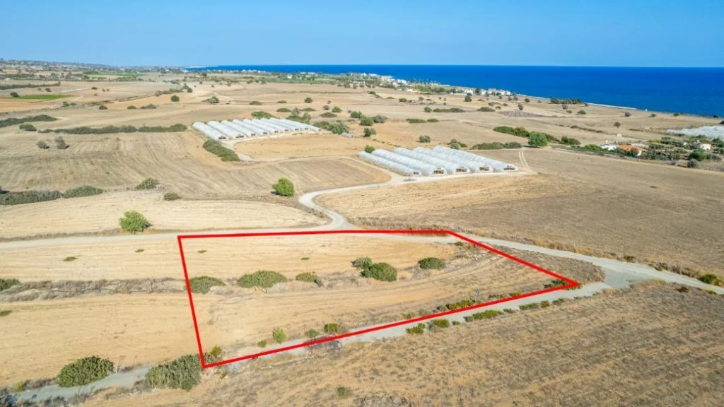 3,292m² Plot for Sale in Maroni, Larnaca District