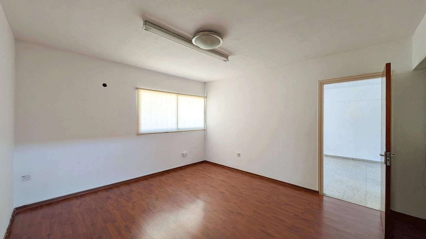 276m² Building for Sale in Lympia, Nicosia District