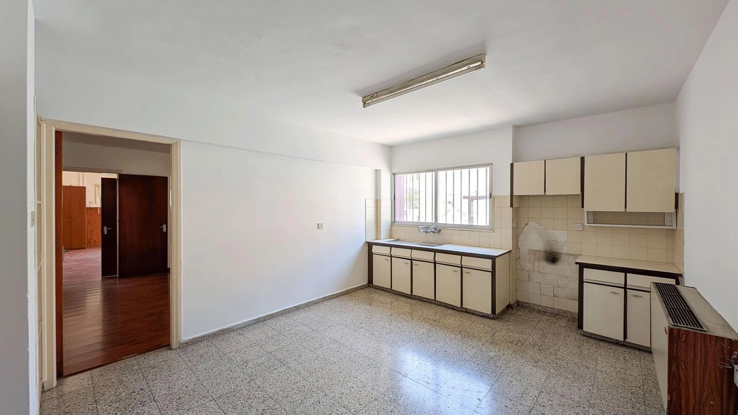 276m² Building for Sale in Lympia, Nicosia District