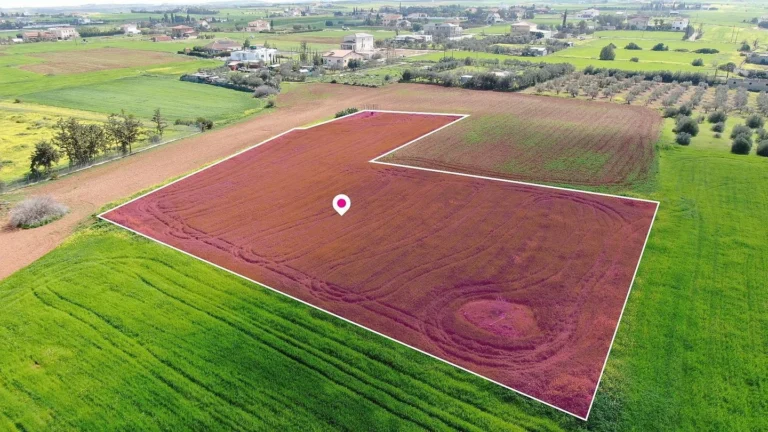 5,070m² Plot for Sale in Agioi Trimithias, Nicosia District