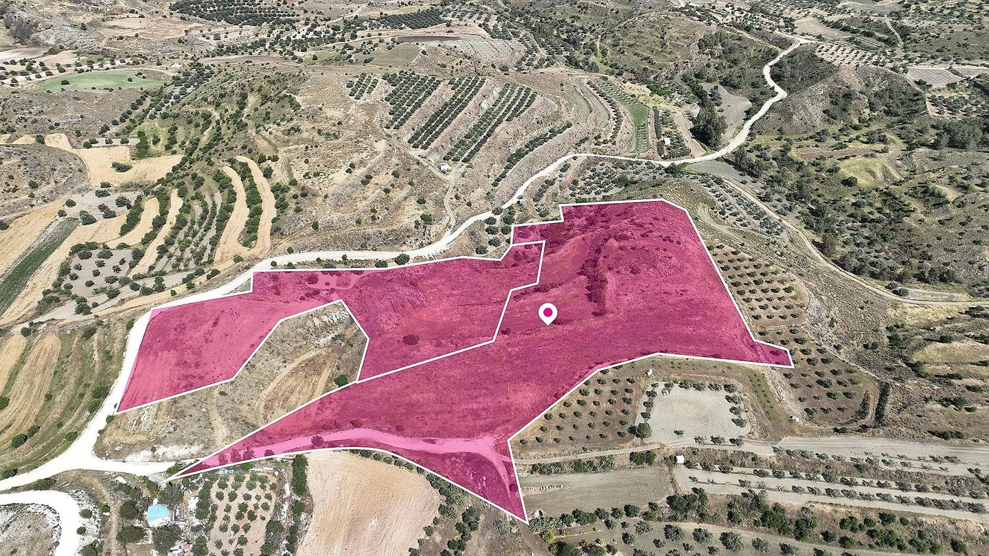 28,763m² Plot for Sale in Pera, Nicosia District