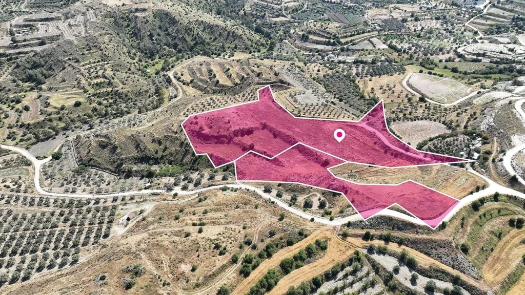28,763m² Plot for Sale in Pera, Nicosia District