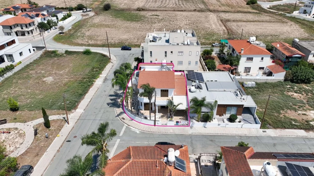 4 Bedroom House for Sale in Aradippou, Larnaca District