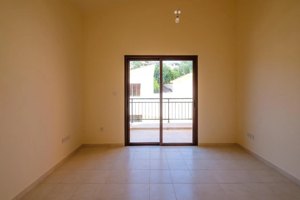 2 Bedroom House for Sale in Peyia, Paphos District