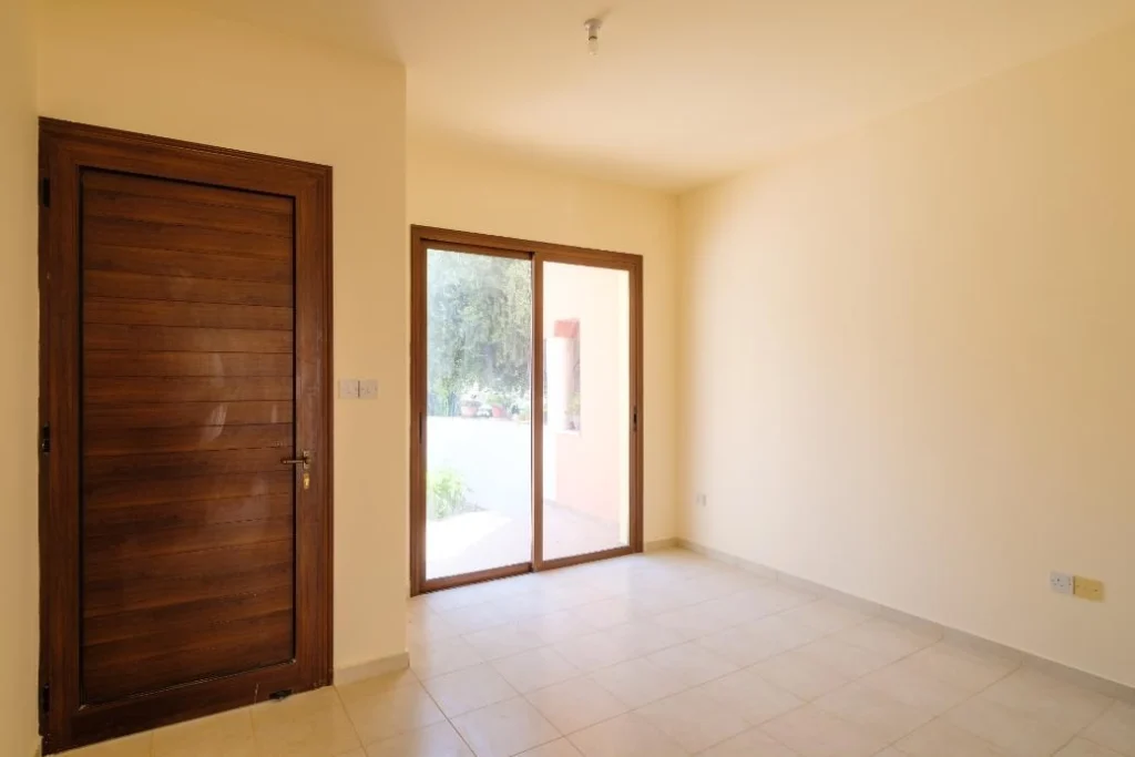 2 Bedroom House for Sale in Peyia, Paphos District