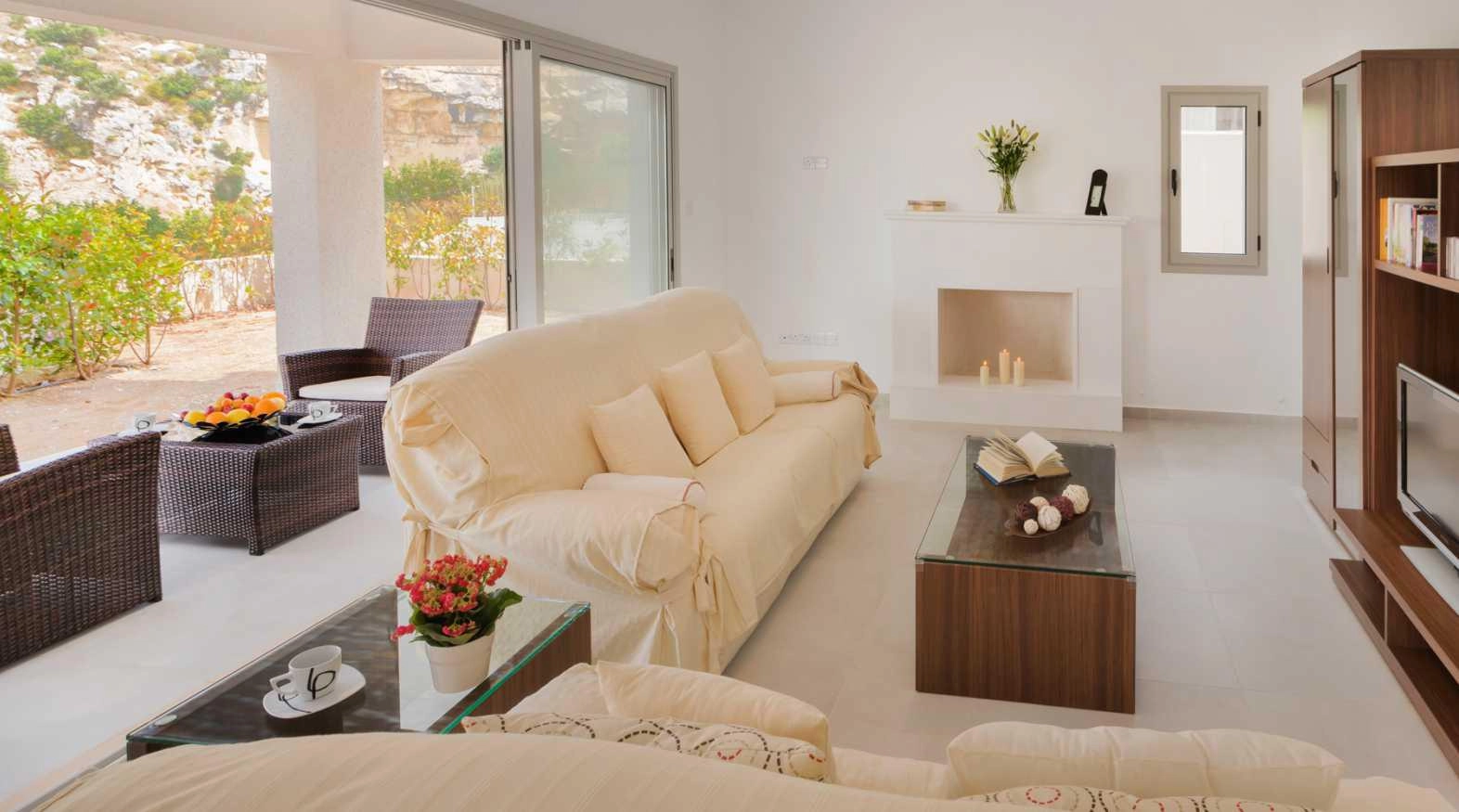 4 Bedroom House for Sale in Kamares, Paphos District