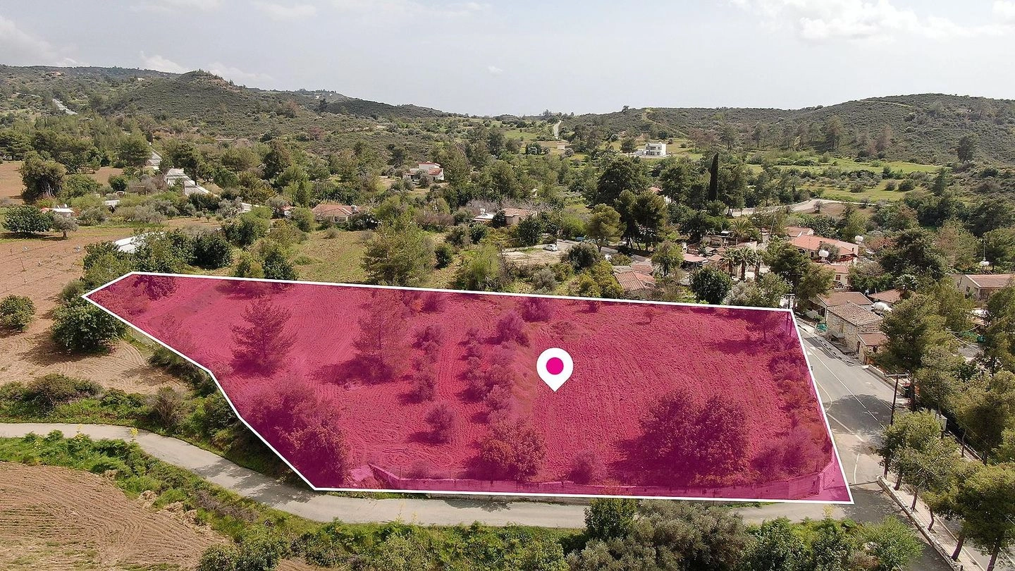 6,000m² Plot for Sale in Lageia, Larnaca District