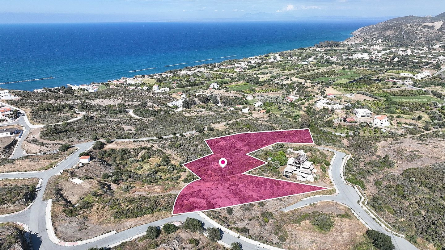 10,368m² Plot for Sale in Kato Pyrgos, Nicosia District