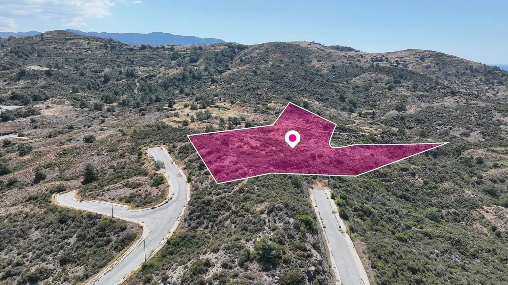 5,686m² Plot for Sale in Pigenia, Nicosia District