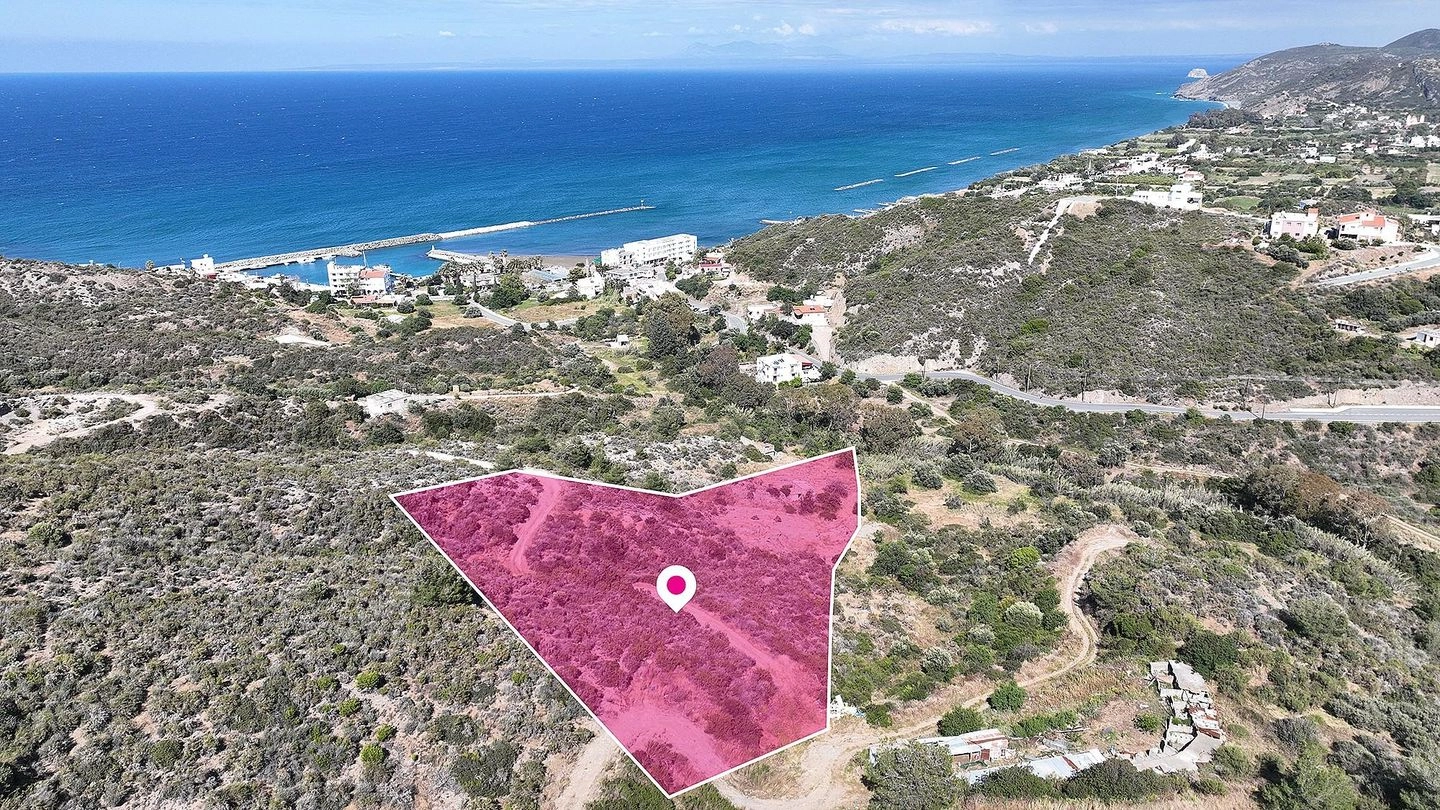 8,878m² Plot for Sale in Kato Pyrgos, Nicosia District