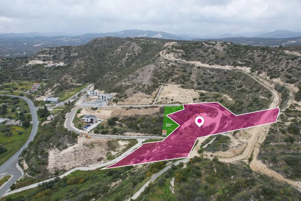 7,860m² Plot for Sale in Palodeia, Limassol District