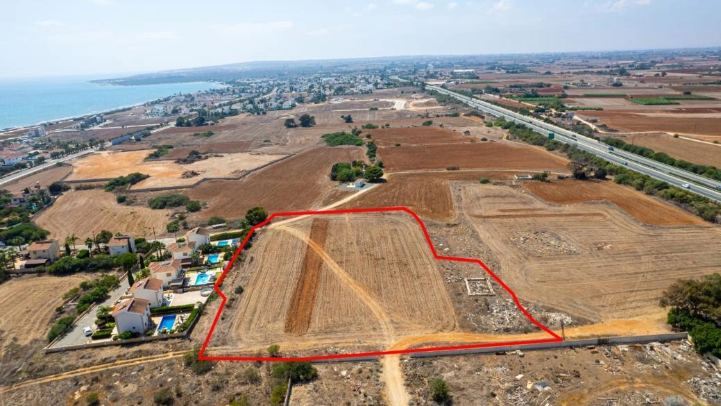 8,518m² Plot for Sale in Sotira, Famagusta District