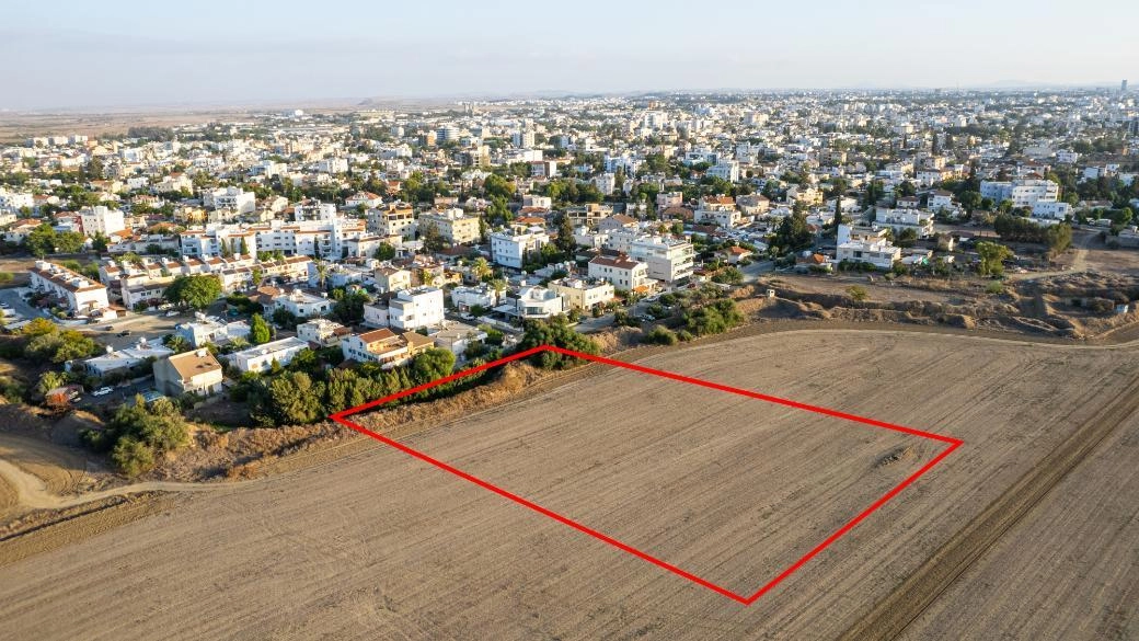 5,017m² Plot for Sale in Nicosia – Kaimakli