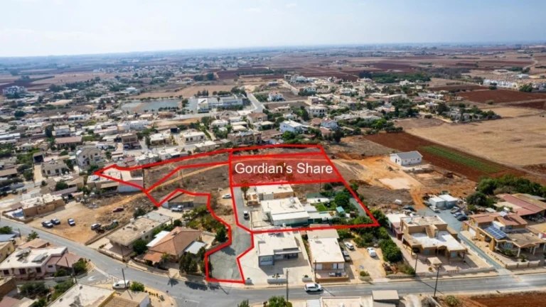Οικόπεδο 8,366m² προς πώληση στο Λιοπέτρι, Επαρχία Αμμοχώστου