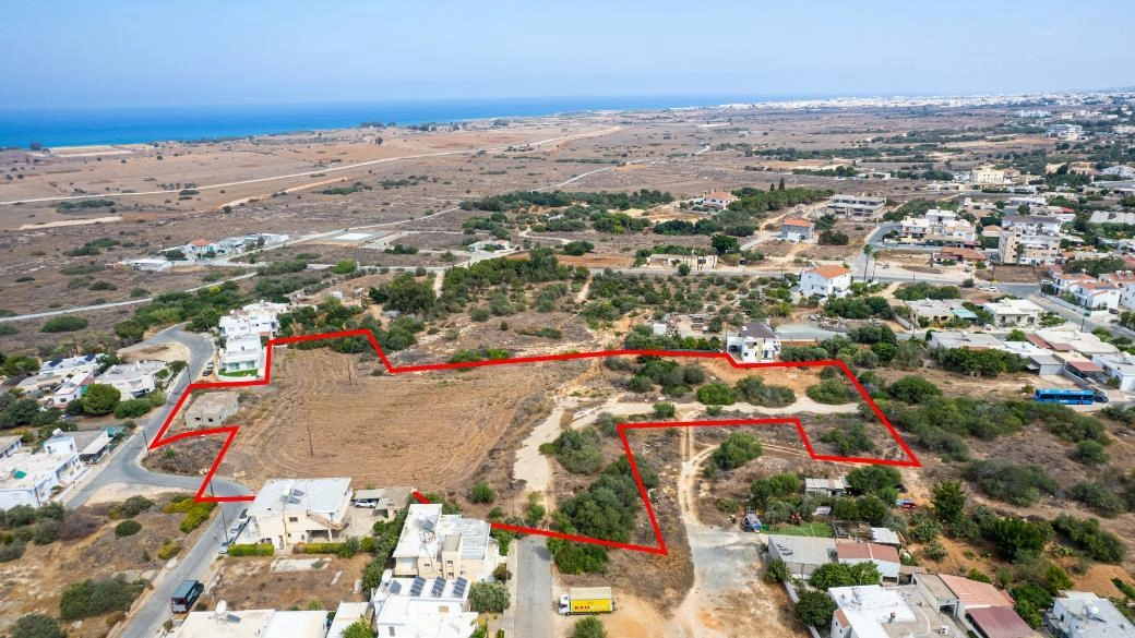 13,376m² Plot for Sale in Deryneia, Famagusta District