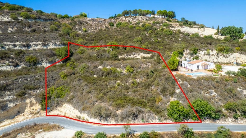 3,679m² Plot for Sale in Theletra, Paphos District